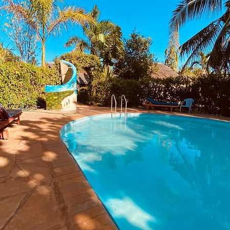 Villas Dora And Holly Diani Beach Luaran gambar
