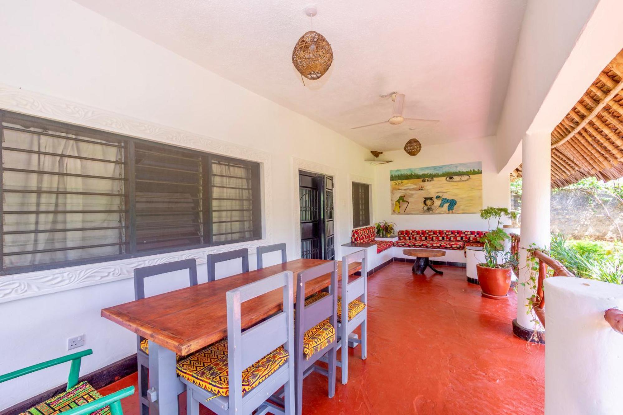 Villas Dora And Holly Diani Beach Luaran gambar