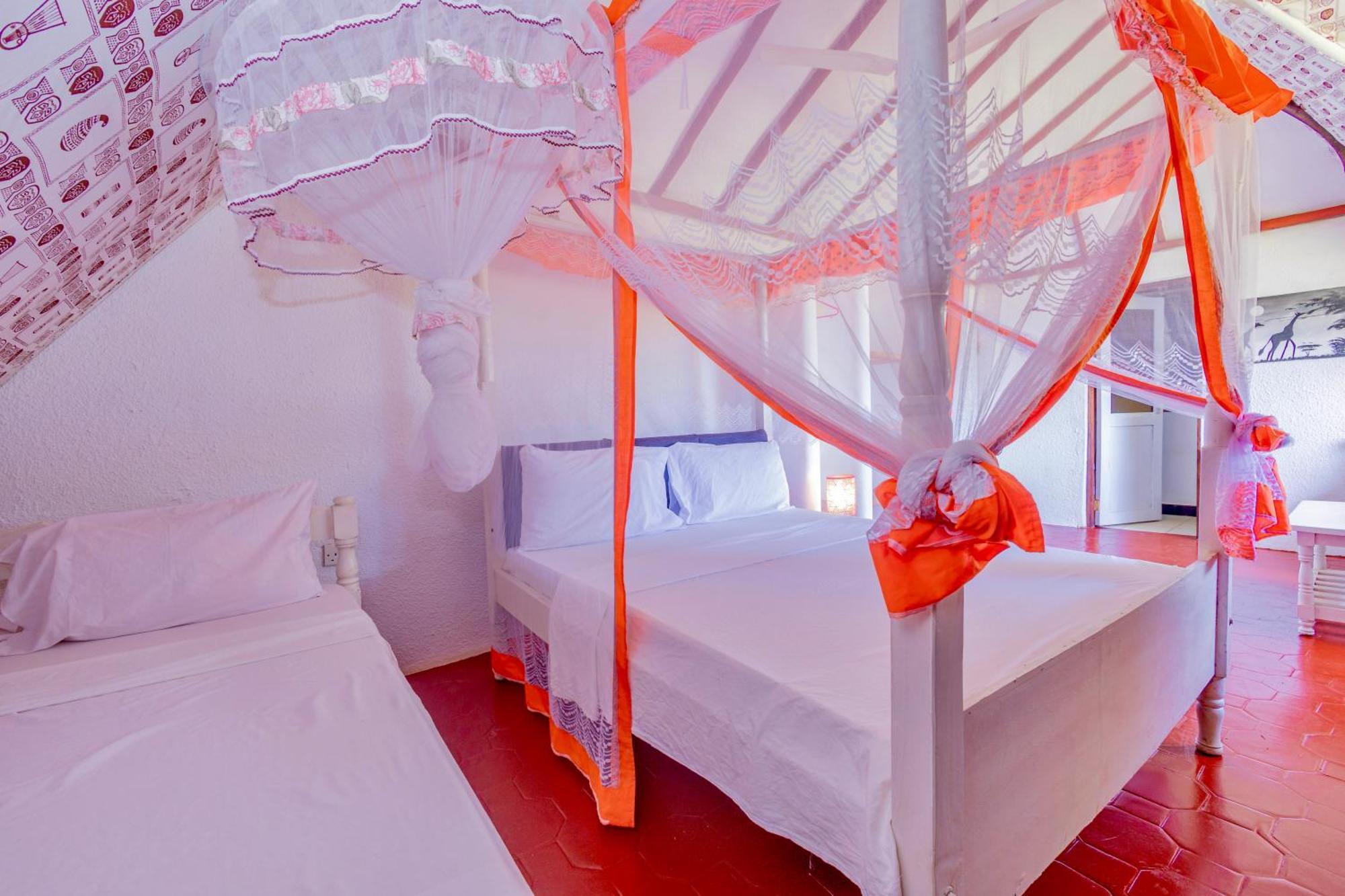Villas Dora And Holly Diani Beach Luaran gambar