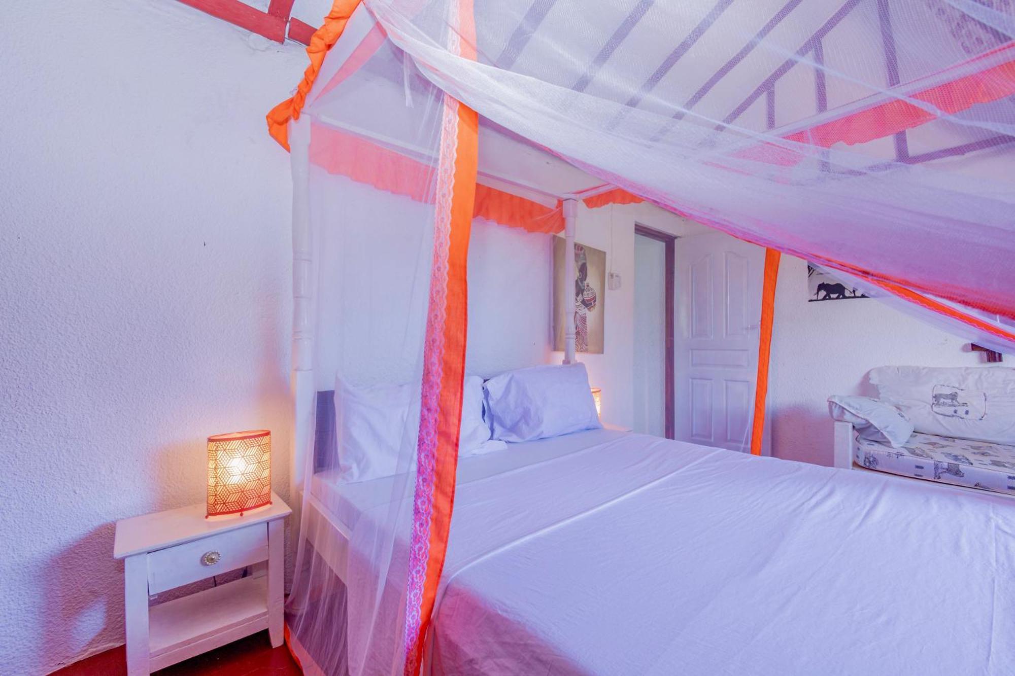 Villas Dora And Holly Diani Beach Luaran gambar