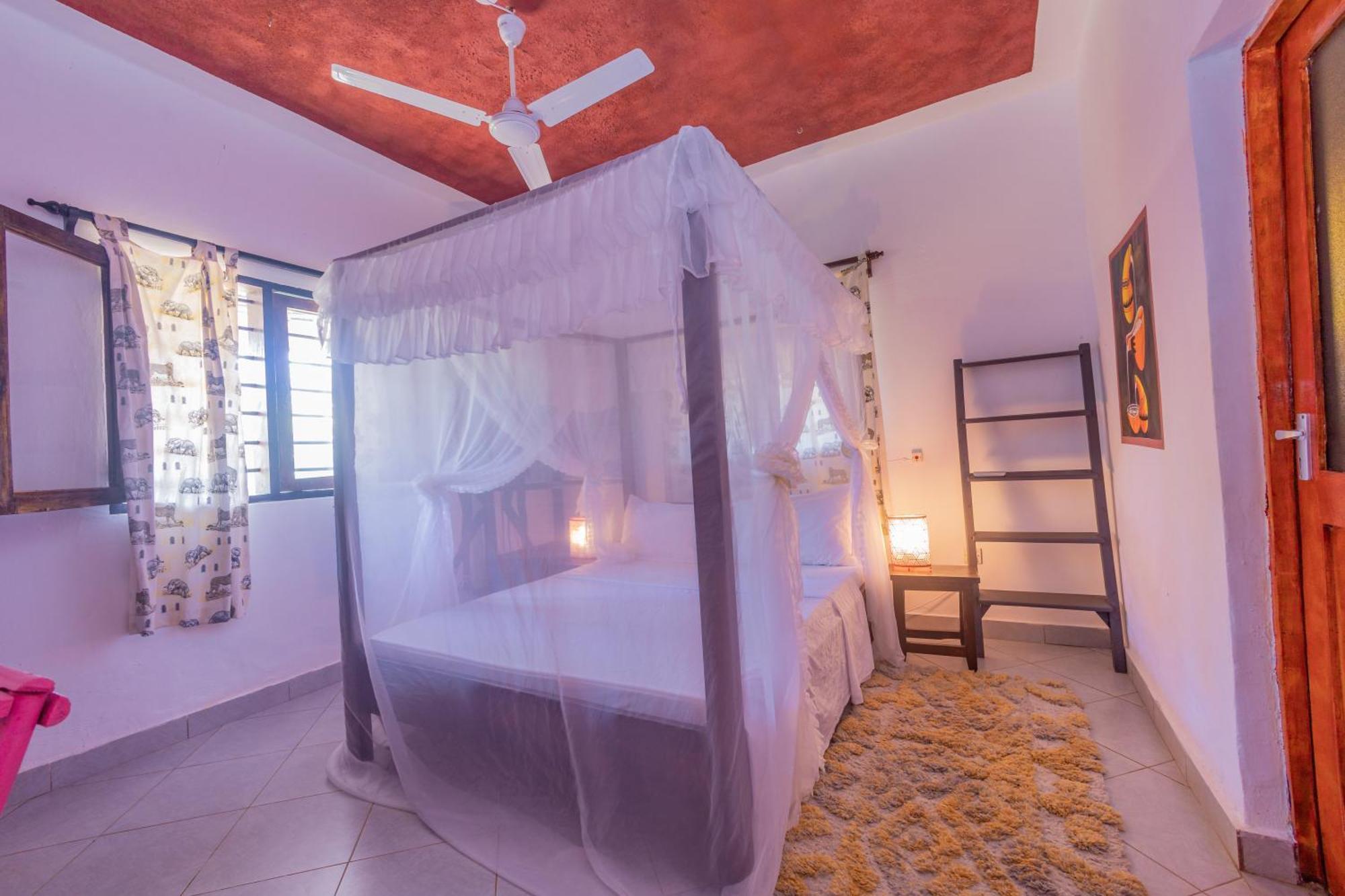 Villas Dora And Holly Diani Beach Luaran gambar